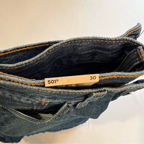 Levi’s 501 Shorts, Size 30 - Picture 3 of 3